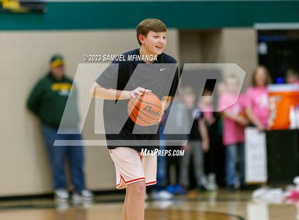 Thumbnail 1 in Lincoln East @ Pius X photogallery.