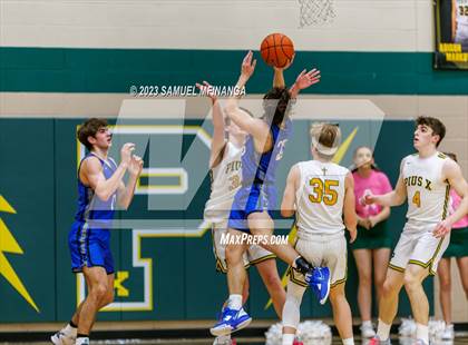 Thumbnail 3 in Lincoln East @ Pius X photogallery.