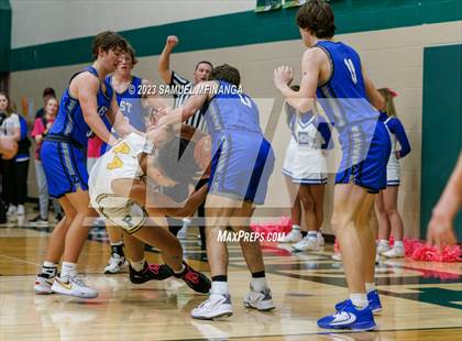 Thumbnail 2 in Lincoln East @ Pius X photogallery.