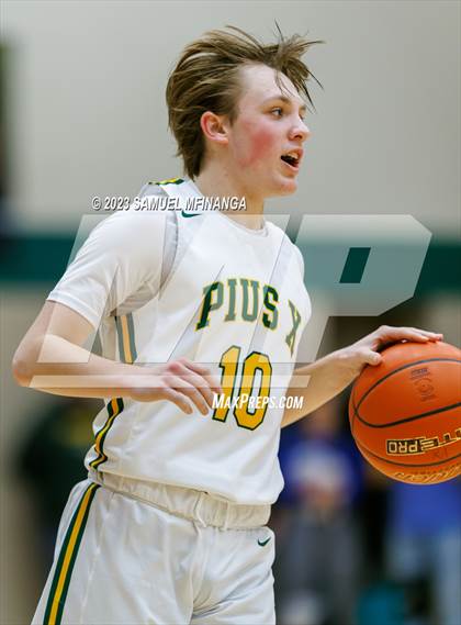 Thumbnail 2 in Lincoln East @ Pius X photogallery.