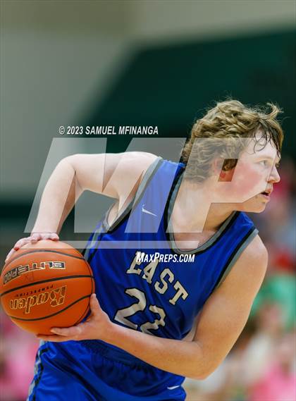 Thumbnail 1 in Lincoln East @ Pius X photogallery.