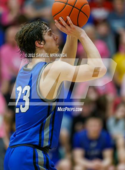 Thumbnail 3 in Lincoln East @ Pius X photogallery.