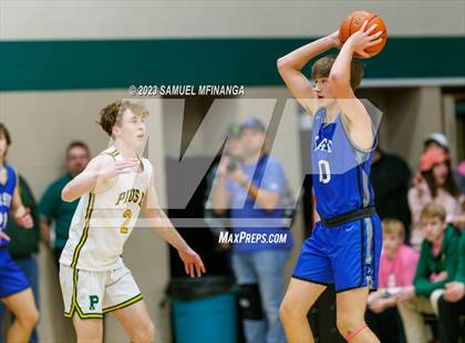 Thumbnail 3 in Lincoln East @ Pius X photogallery.