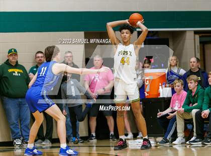 Thumbnail 3 in Lincoln East @ Pius X photogallery.