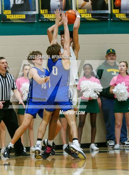 Thumbnail 1 in Lincoln East @ Pius X photogallery.