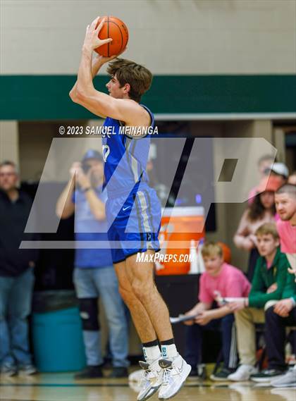 Thumbnail 2 in Lincoln East @ Pius X photogallery.