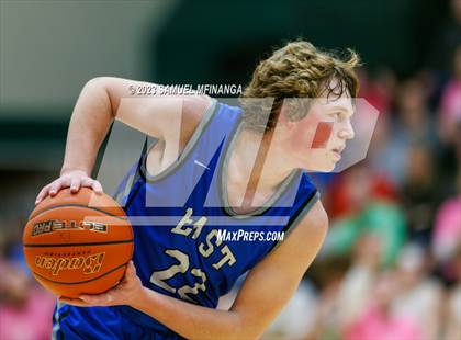 Thumbnail 2 in Lincoln East @ Pius X photogallery.