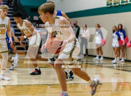Thumbnail 2 in Lincoln East @ Pius X photogallery.