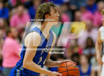 Thumbnail 3 in Lincoln East @ Pius X photogallery.