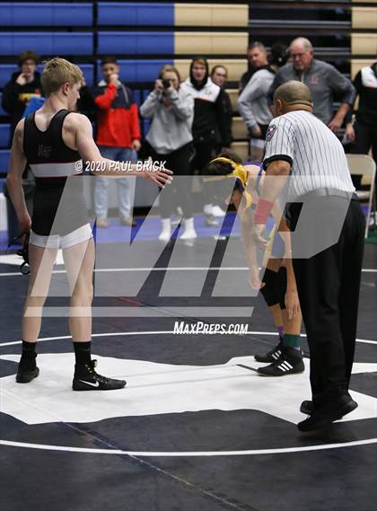 Thumbnail 3 in UIL 6A District Tournament (Boys Day 2)  photogallery.