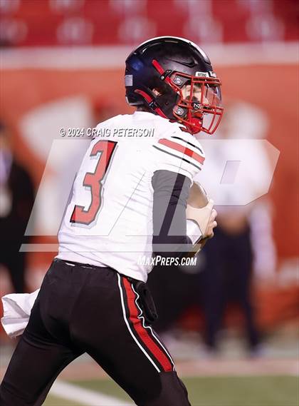 Thumbnail 3 in Ridgeline vs Spanish Fork (UHSAA 4A Semifinal) photogallery.
