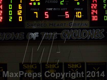 Thumbnail 1 in Sacred Heart-Griffin TOC Ceremony photogallery.