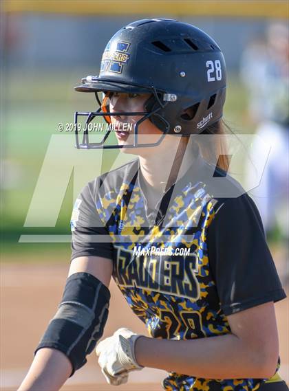 Thumbnail 1 in Del Norte @ Mira Mesa photogallery.