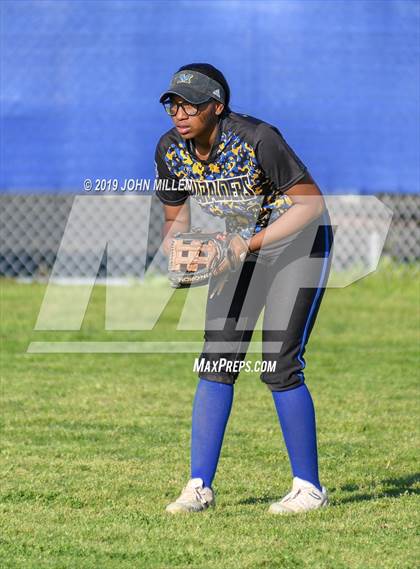 Thumbnail 2 in Del Norte @ Mira Mesa photogallery.