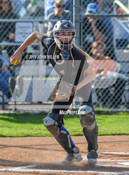 Thumbnail 1 in Del Norte @ Mira Mesa photogallery.