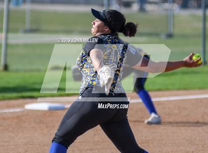 Thumbnail 1 in Del Norte @ Mira Mesa photogallery.