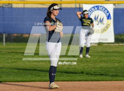 Thumbnail 1 in Del Norte @ Mira Mesa photogallery.