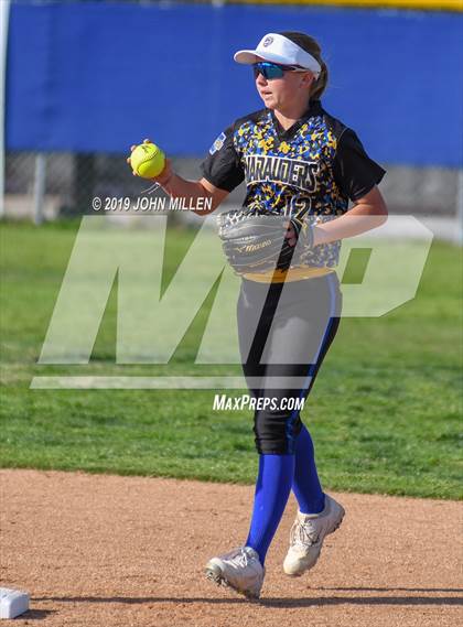 Thumbnail 2 in Del Norte @ Mira Mesa photogallery.