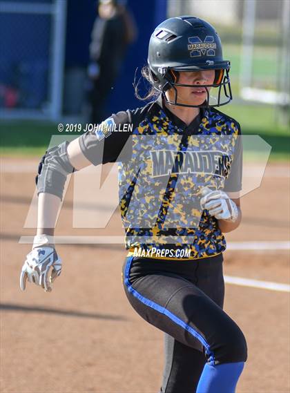 Thumbnail 1 in Del Norte @ Mira Mesa photogallery.