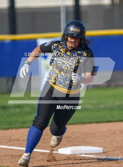 Thumbnail 1 in Del Norte @ Mira Mesa photogallery.