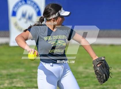 Thumbnail 3 in Del Norte @ Mira Mesa photogallery.