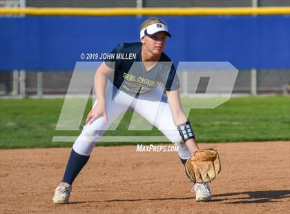 Thumbnail 1 in Del Norte @ Mira Mesa photogallery.