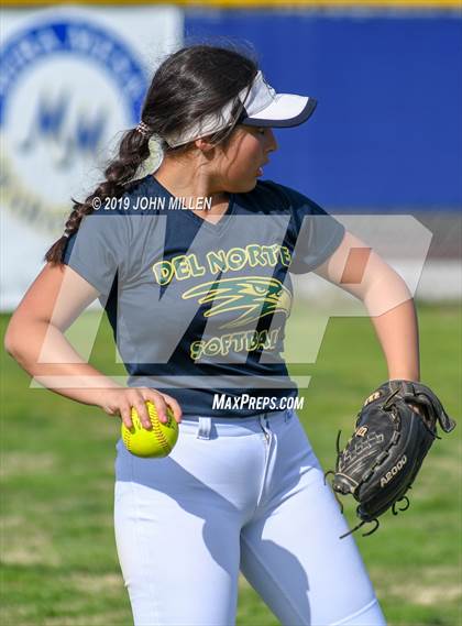Thumbnail 3 in Del Norte @ Mira Mesa photogallery.