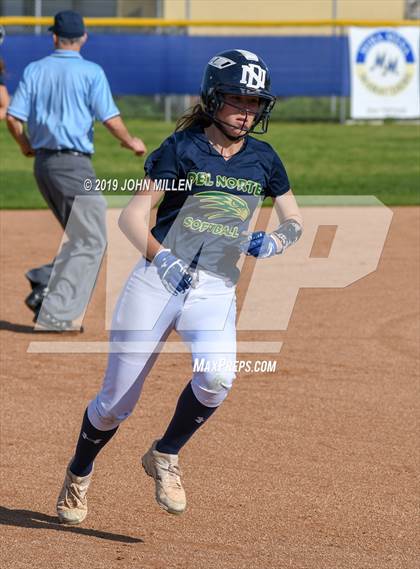 Thumbnail 1 in Del Norte @ Mira Mesa photogallery.