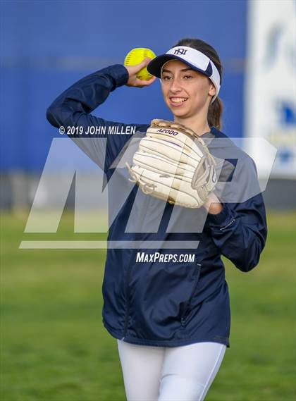Thumbnail 3 in Del Norte @ Mira Mesa photogallery.