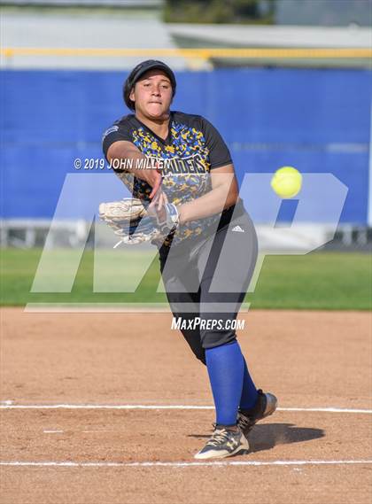 Thumbnail 2 in Del Norte @ Mira Mesa photogallery.