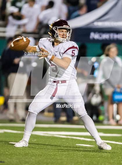 Thumbnail 3 in Lassiter @ Roswell photogallery.