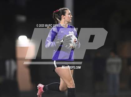Thumbnail 3 in Troy vs. Mater Dei (CIF-SS Division 1 Final) photogallery.