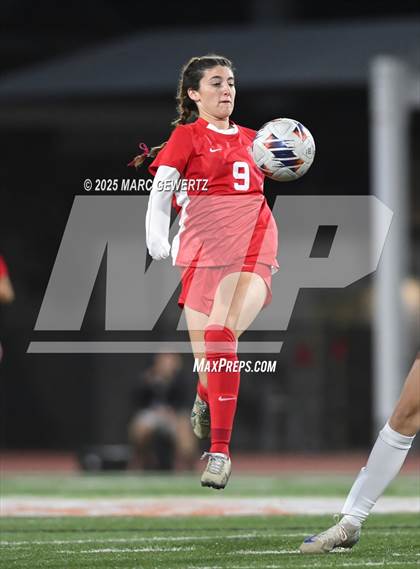 Thumbnail 2 in Troy vs. Mater Dei (CIF-SS Division 1 Final) photogallery.