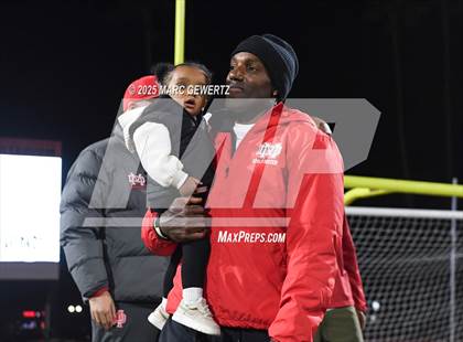 Thumbnail 2 in Troy vs. Mater Dei (CIF-SS Division 1 Final) photogallery.