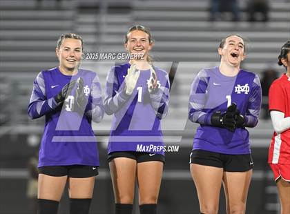 Thumbnail 2 in Troy vs. Mater Dei (CIF-SS Division 1 Final) photogallery.