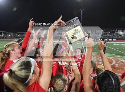 Thumbnail 2 in Troy vs. Mater Dei (CIF-SS Division 1 Final) photogallery.