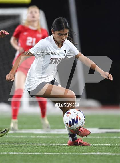 Thumbnail 3 in Troy vs. Mater Dei (CIF-SS Division 1 Final) photogallery.