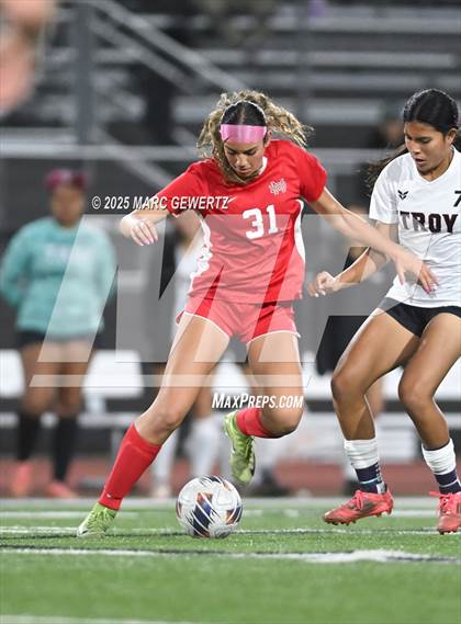 Thumbnail 2 in Troy vs. Mater Dei (CIF-SS Division 1 Final) photogallery.