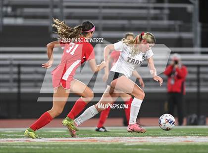 Thumbnail 3 in Troy vs. Mater Dei (CIF-SS Division 1 Final) photogallery.