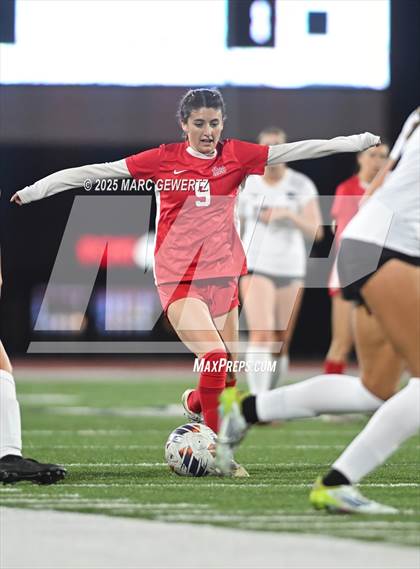 Thumbnail 1 in Troy vs. Mater Dei (CIF-SS Division 1 Final) photogallery.