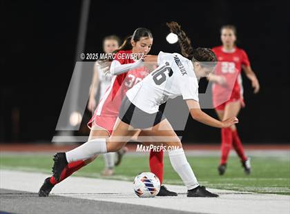 Thumbnail 3 in Troy vs. Mater Dei (CIF-SS Division 1 Final) photogallery.