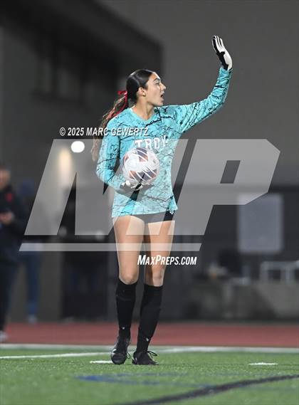 Thumbnail 2 in Troy vs. Mater Dei (CIF-SS Division 1 Final) photogallery.