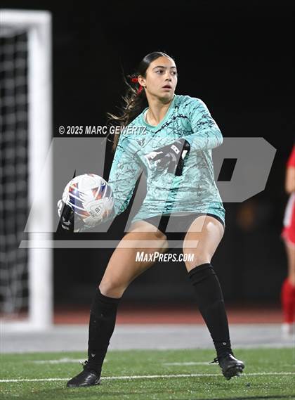 Thumbnail 2 in Troy vs. Mater Dei (CIF-SS Division 1 Final) photogallery.
