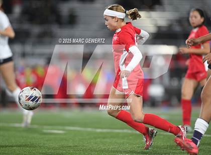 Thumbnail 3 in Troy vs. Mater Dei (CIF-SS Division 1 Final) photogallery.