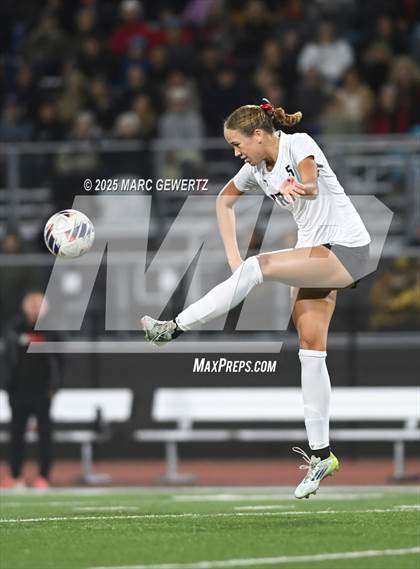 Thumbnail 3 in Troy vs. Mater Dei (CIF-SS Division 1 Final) photogallery.
