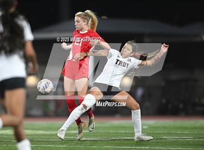Thumbnail 2 in Troy vs. Mater Dei (CIF-SS Division 1 Final) photogallery.