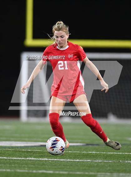 Thumbnail 3 in Troy vs. Mater Dei (CIF-SS Division 1 Final) photogallery.