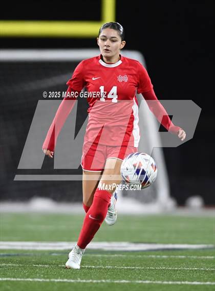 Thumbnail 3 in Troy vs. Mater Dei (CIF-SS Division 1 Final) photogallery.