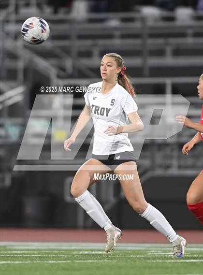 Thumbnail 3 in Troy vs. Mater Dei (CIF-SS Division 1 Final) photogallery.