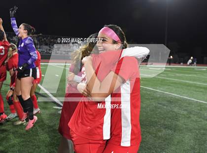 Thumbnail 3 in Troy vs. Mater Dei (CIF-SS Division 1 Final) photogallery.